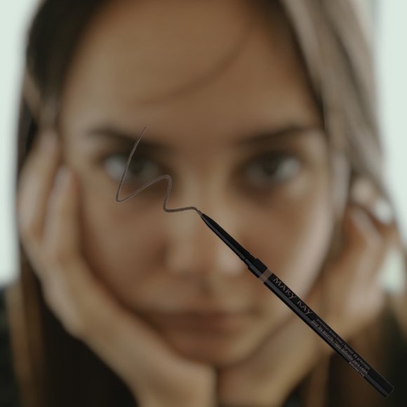 Brunette Precision Brow Liner - Mary Kay - Picture 6 of 6